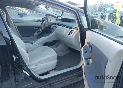 2010 Toyota Prius Iii z USA, uszkodzony, nr VIN JTDKN3DU0A0185080